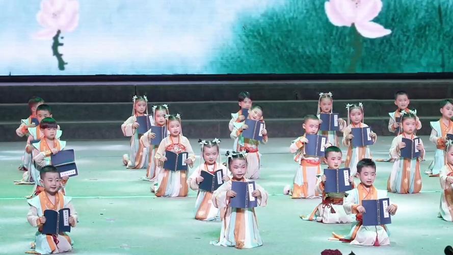 幼儿园诗歌舞蹈，幼儿园诗歌舞蹈视频-图2