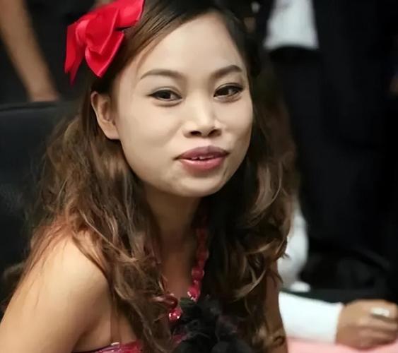 凤姐诗歌,为何引人关注?-图3 凤姐诗歌,为何引人关注?-图3